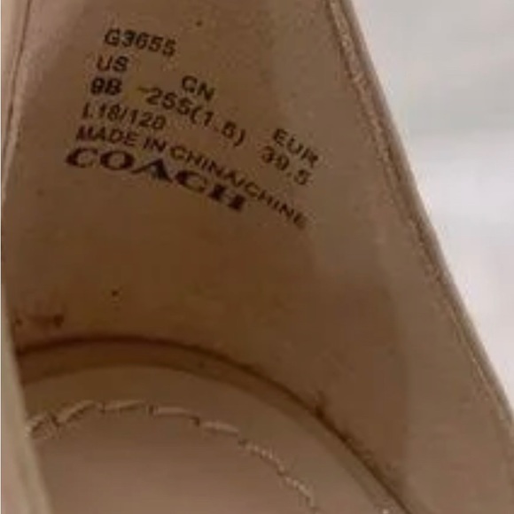 Coach - Picture 5 of 5